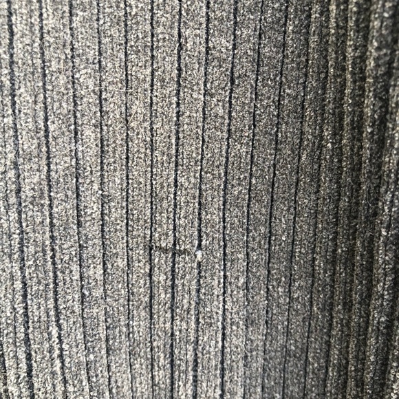 Nevada Rib Turtleneck Sweater - Oversized - Picture 5 of 7